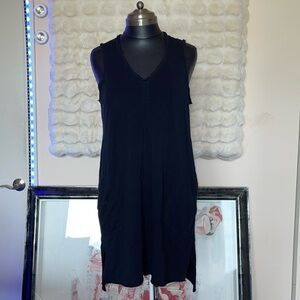ATM v shaped dress black 93% cotton with side slits at the bottom
